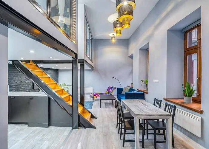 Azure Oasis In The Heart Of The City