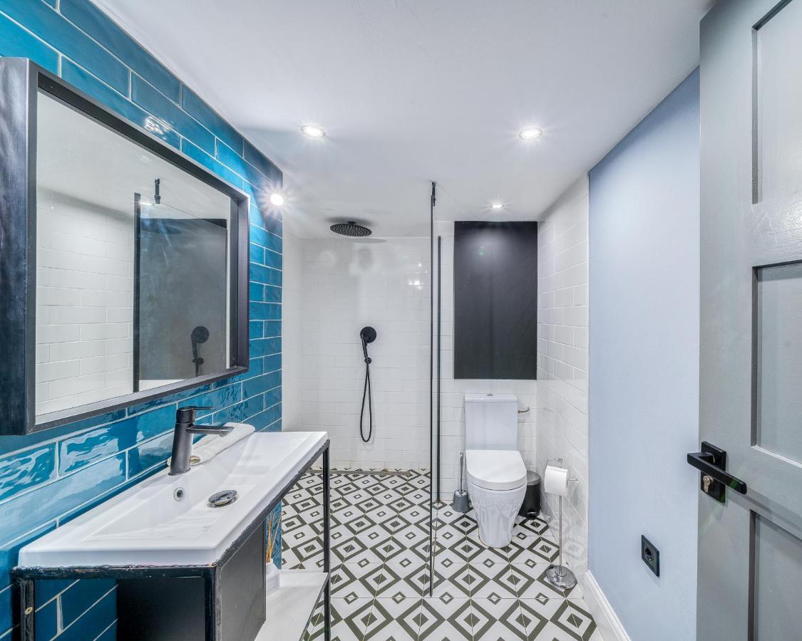 Azure Oasis In The Heart Of The Appartement Budapest